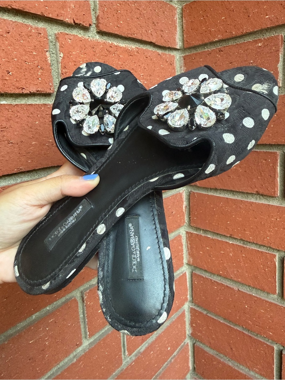 Dolce & Gabbana Bianca Polka Dot Crystal Brooch Slide Sandals